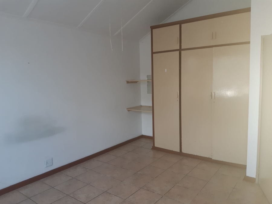 3 Bedroom Property for Sale in Bonaero Park Gauteng