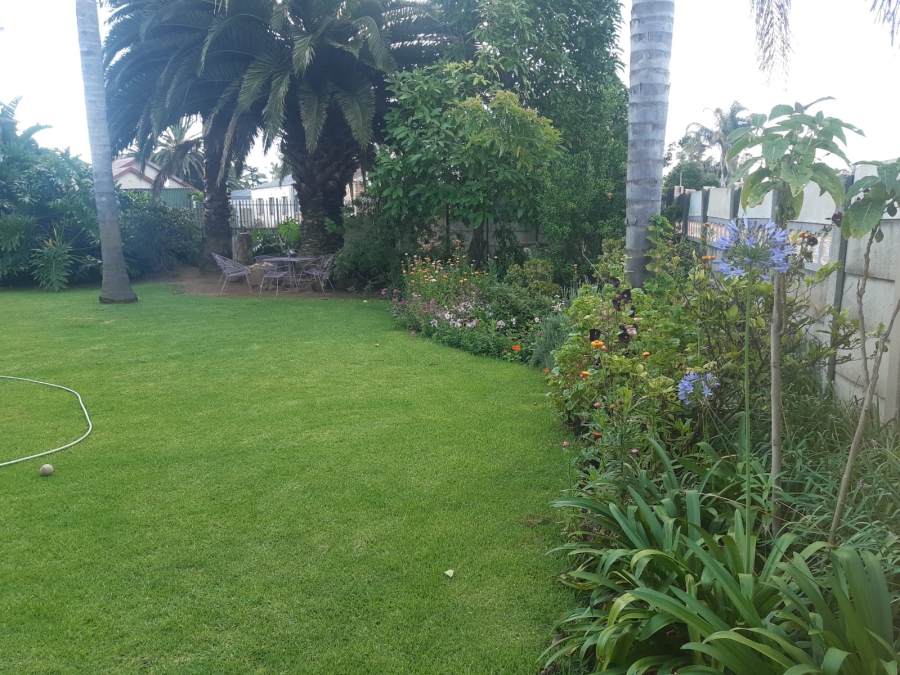 3 Bedroom Property for Sale in Bonaero Park Gauteng