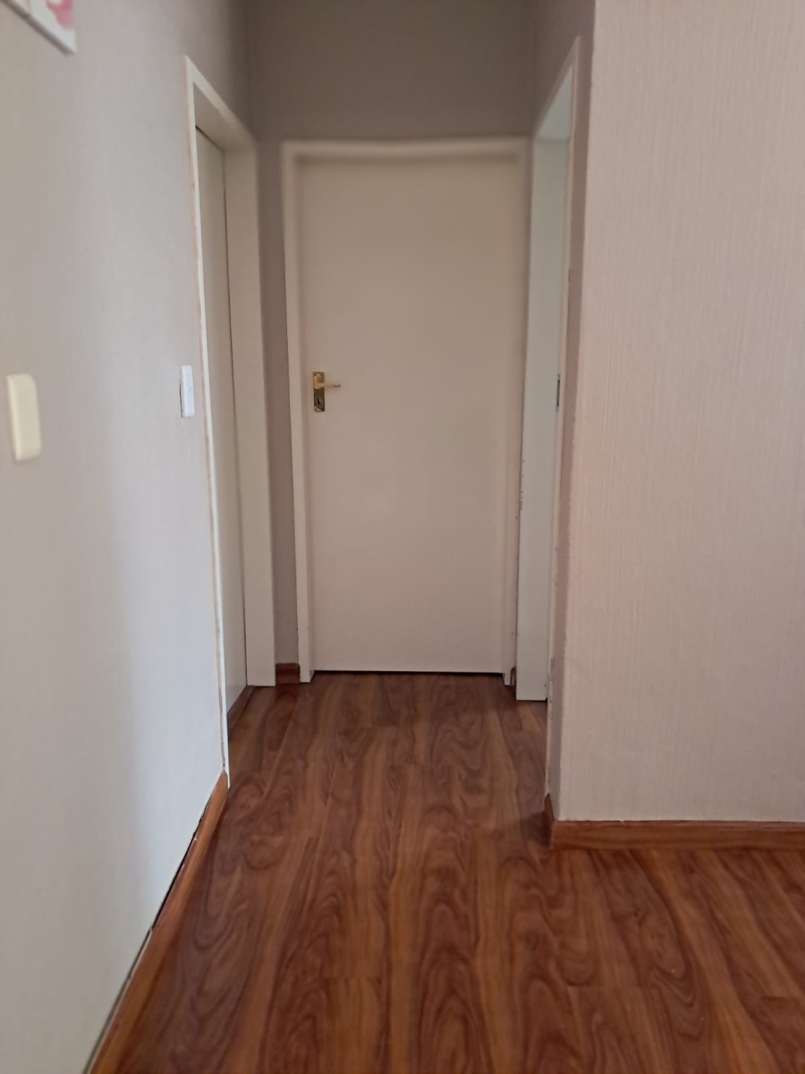 To Let 2 Bedroom Property for Rent in Paulshof Gauteng