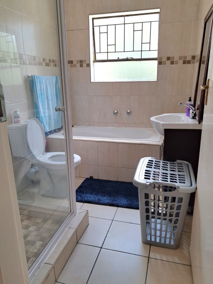 To Let 2 Bedroom Property for Rent in Paulshof Gauteng