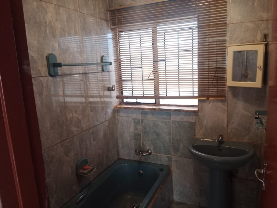2 Bedroom Property for Sale in Sebokeng Zone 7 Gauteng