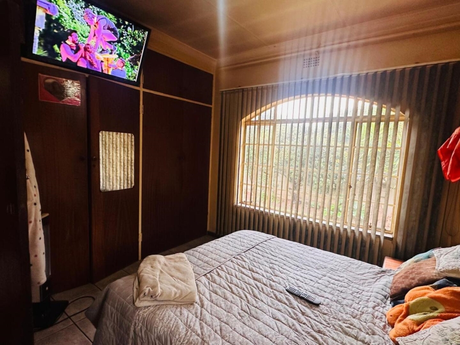 4 Bedroom Property for Sale in Flora Gardens Gauteng