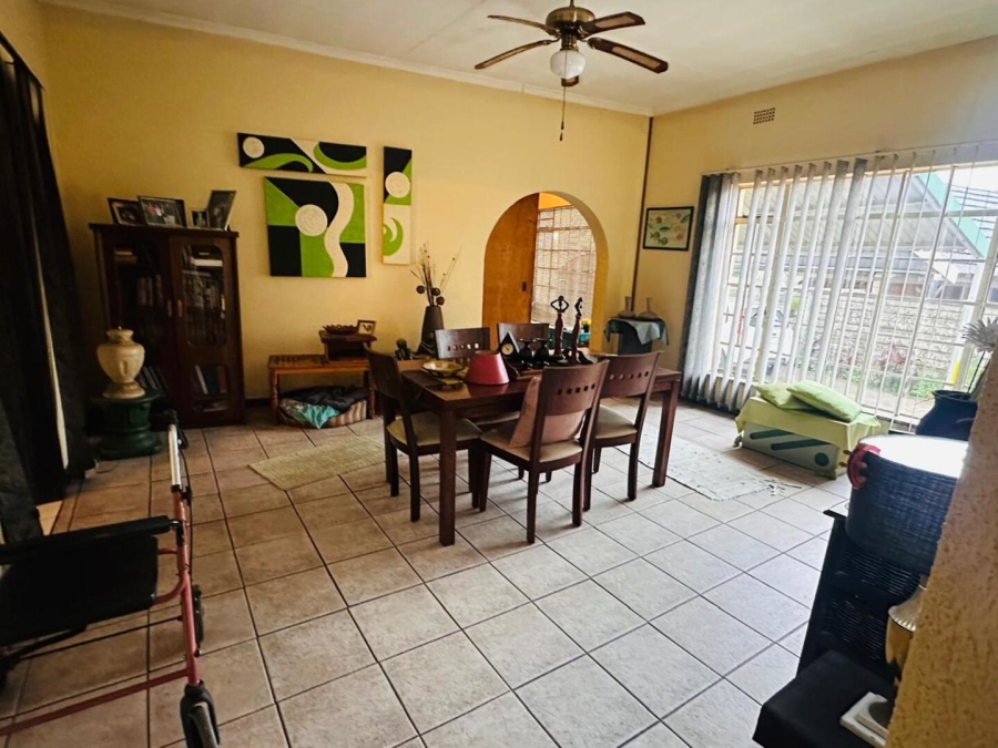4 Bedroom Property for Sale in Flora Gardens Gauteng