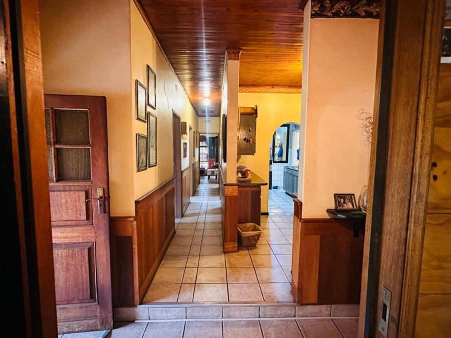 4 Bedroom Property for Sale in Flora Gardens Gauteng