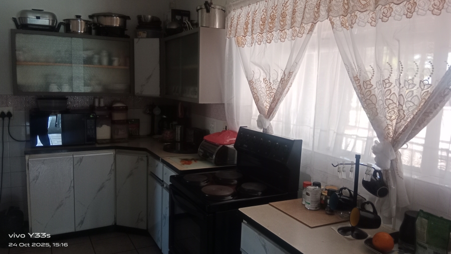 3 Bedroom Property for Sale in Sonland Park Gauteng