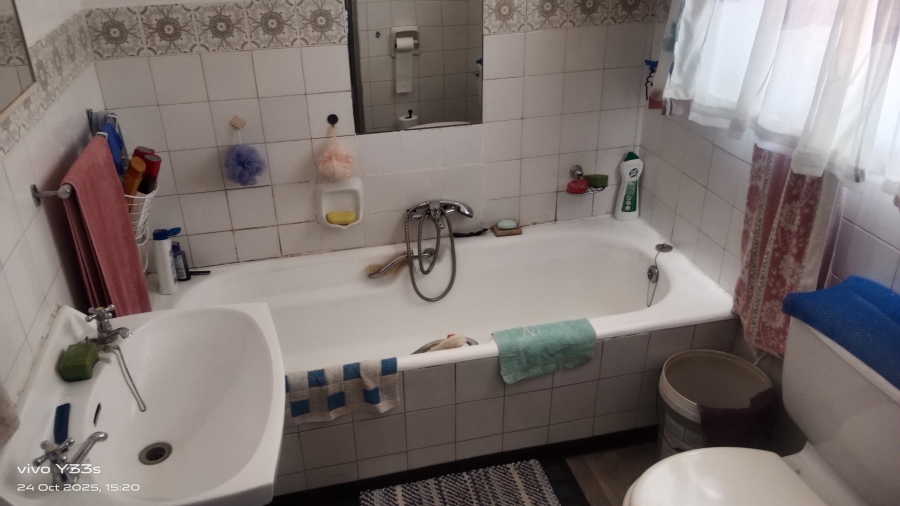 3 Bedroom Property for Sale in Sonland Park Gauteng