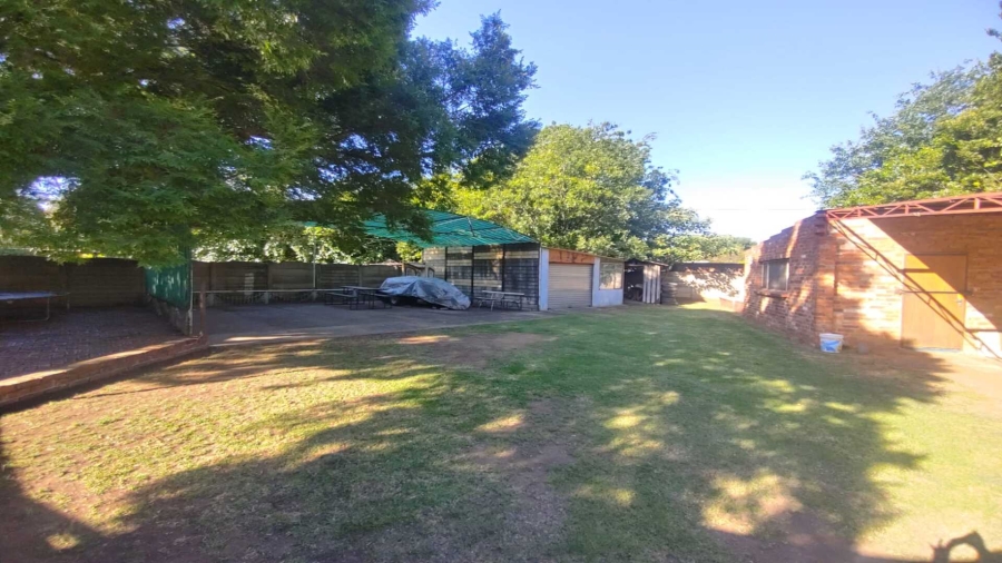 6 Bedroom Property for Sale in Sonland Park Gauteng