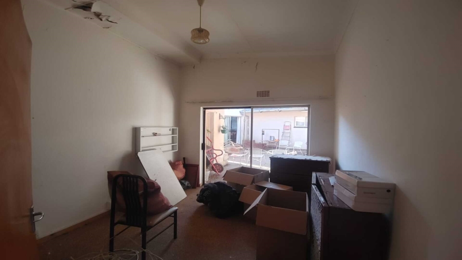 6 Bedroom Property for Sale in Sonland Park Gauteng