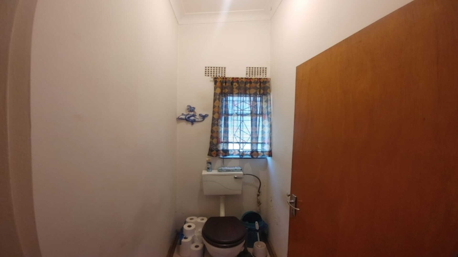 6 Bedroom Property for Sale in Sonland Park Gauteng