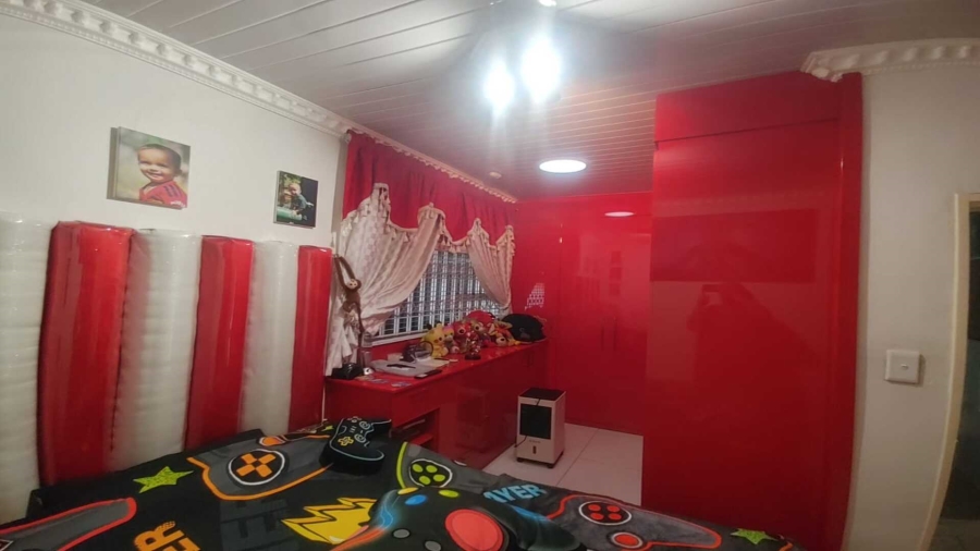 4 Bedroom Property for Sale in Arcon Park Gauteng