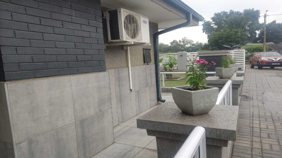 4 Bedroom Property for Sale in Arcon Park Gauteng