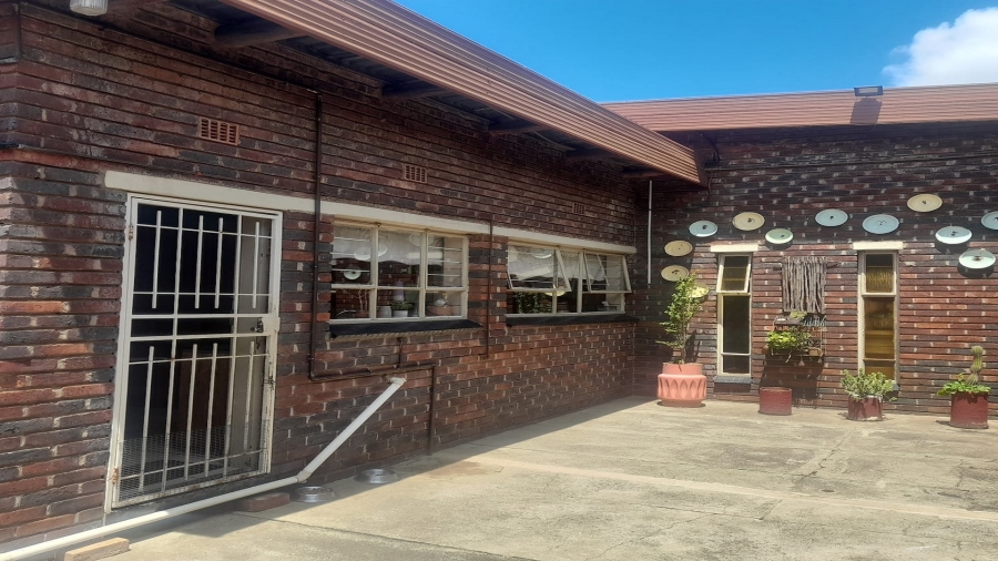 3 Bedroom Property for Sale in Vanderbijlpark SE 7 Gauteng