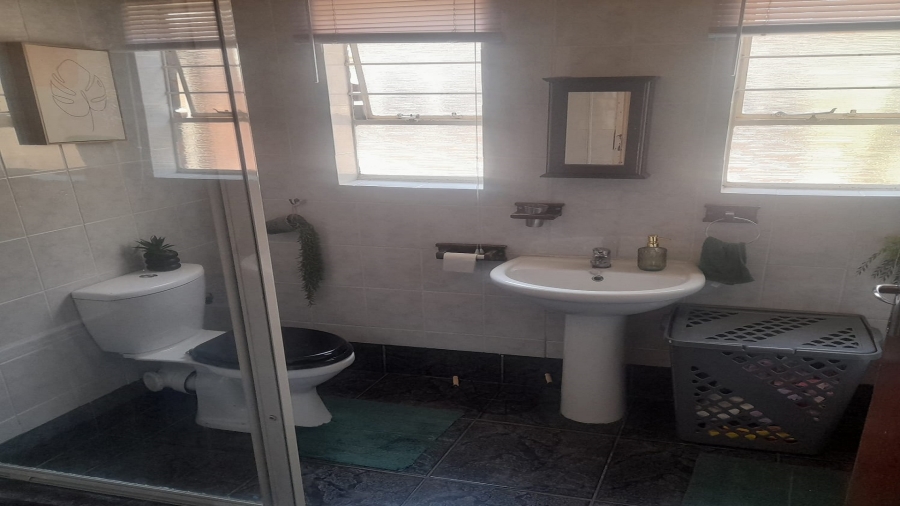 3 Bedroom Property for Sale in Vanderbijlpark SE 7 Gauteng