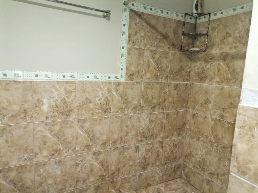 To Let 5 Bedroom Property for Rent in Rosashof Gauteng