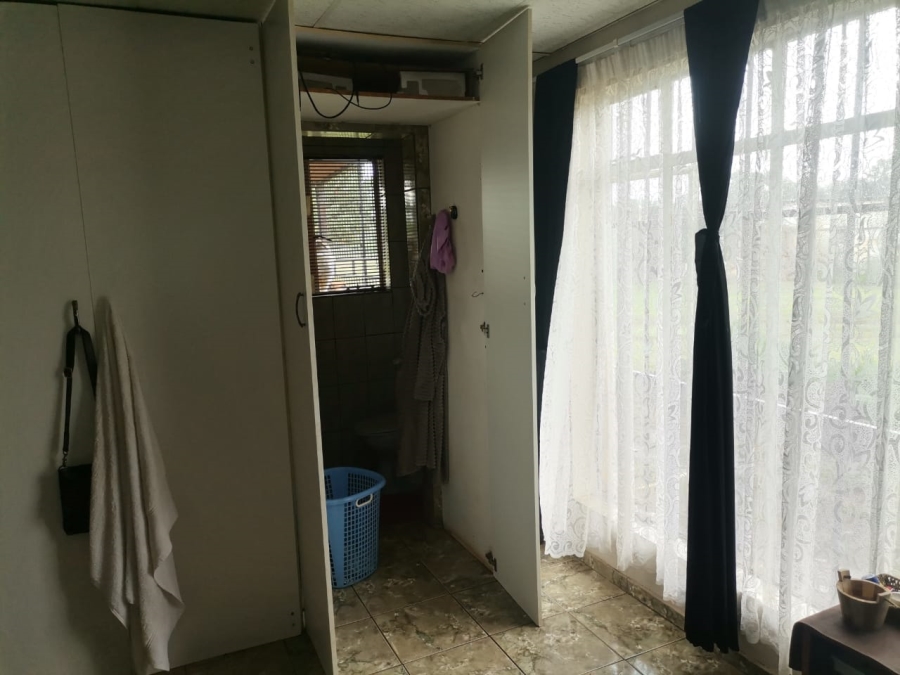 To Let 5 Bedroom Property for Rent in Rosashof Gauteng