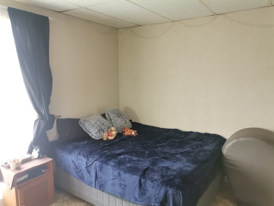 To Let 5 Bedroom Property for Rent in Rosashof Gauteng