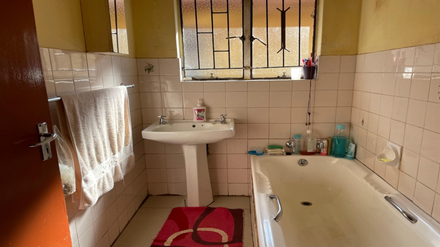3 Bedroom Property for Sale in Sebokeng Zone 10 Gauteng