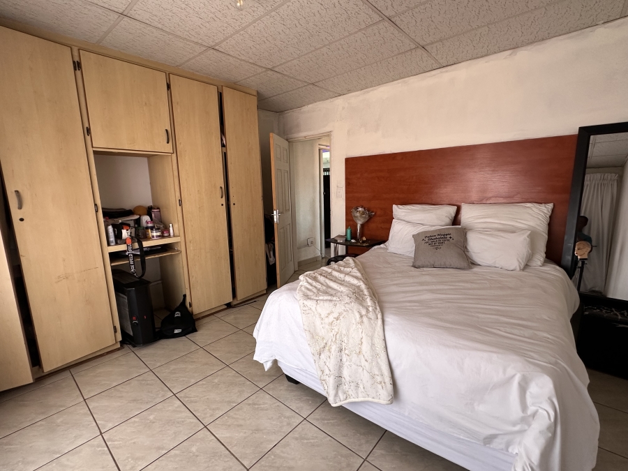 3 Bedroom Property for Sale in Ironsyde Gauteng