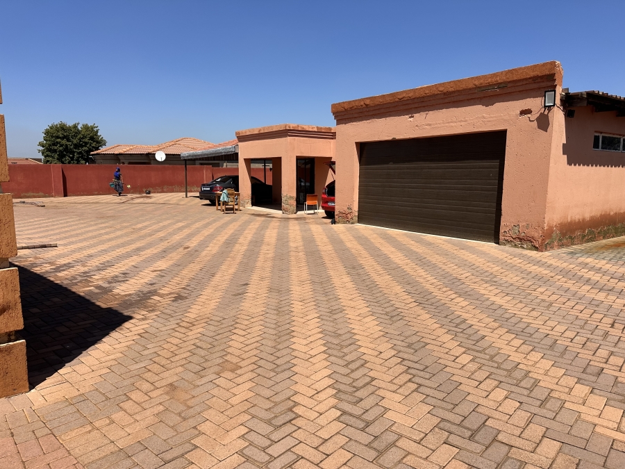 3 Bedroom Property for Sale in Ironsyde Gauteng