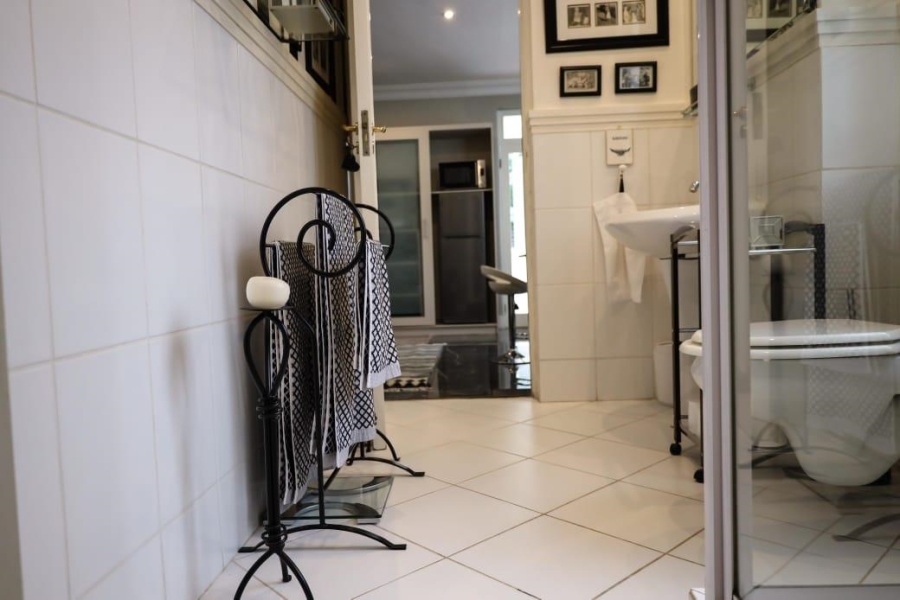 1 Bedroom Property for Sale in Birdhaven Gauteng