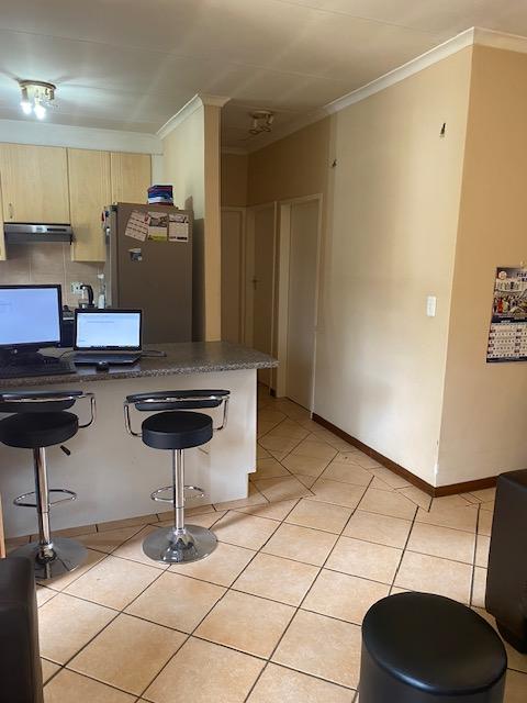 2 Bedroom Property for Sale in Equestria Gauteng
