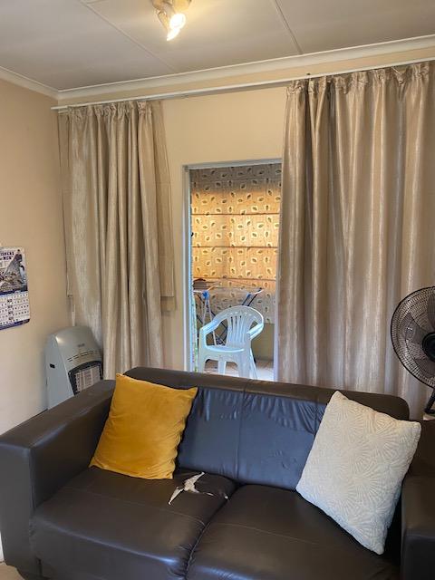 2 Bedroom Property for Sale in Equestria Gauteng