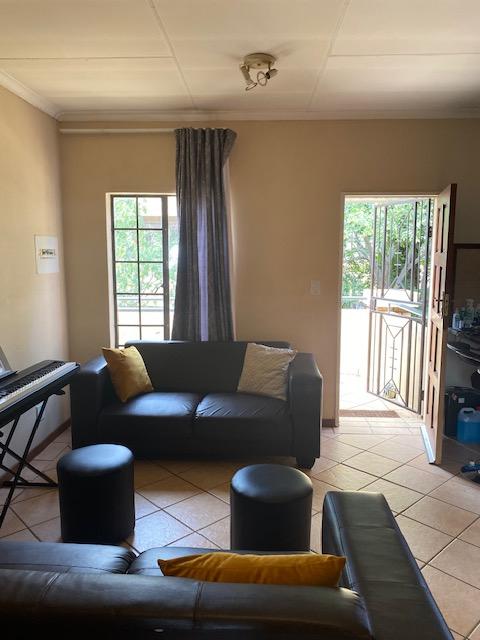 2 Bedroom Property for Sale in Equestria Gauteng