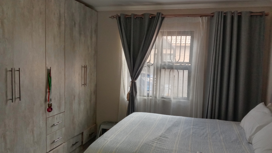 3 Bedroom Property for Sale in Delmore Park Gauteng