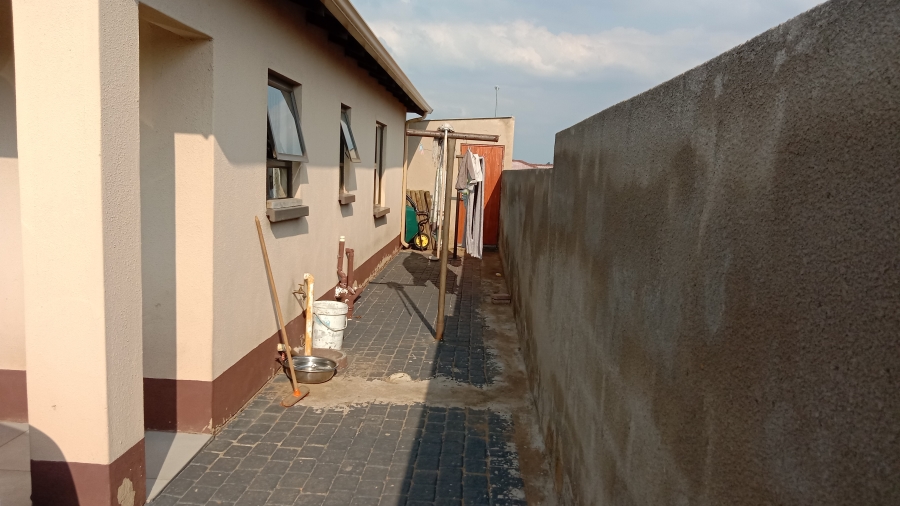 3 Bedroom Property for Sale in Delmore Park Gauteng