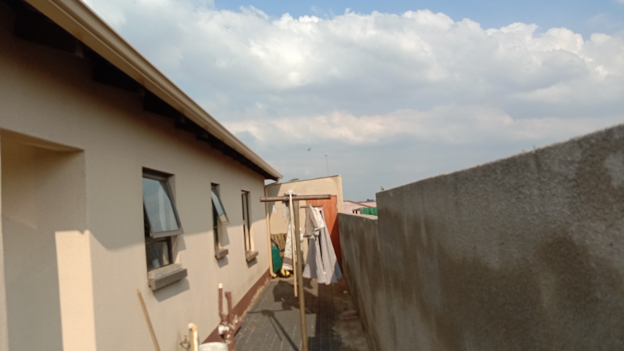 3 Bedroom Property for Sale in Delmore Park Gauteng