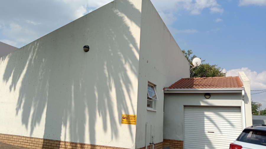 2 Bedroom Property for Sale in Elsburg Gauteng