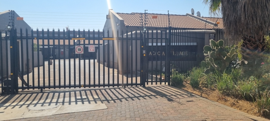 To Let 2 Bedroom Property for Rent in Elspark Gauteng