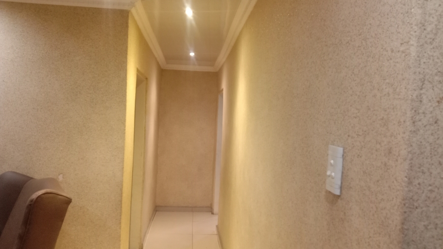 4 Bedroom Property for Sale in Windmill Park Gauteng