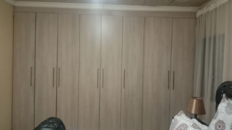 4 Bedroom Property for Sale in Windmill Park Gauteng