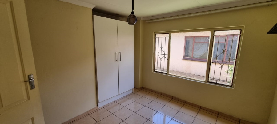 To Let 2 Bedroom Property for Rent in Albemarle Gauteng