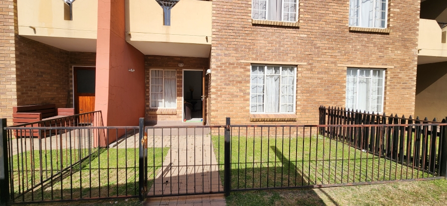 To Let 2 Bedroom Property for Rent in Comet Gauteng