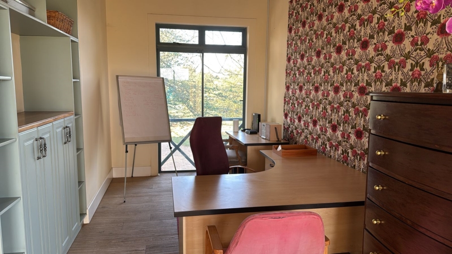 4 Bedroom Property for Sale in Knopjeslaagte AH Gauteng