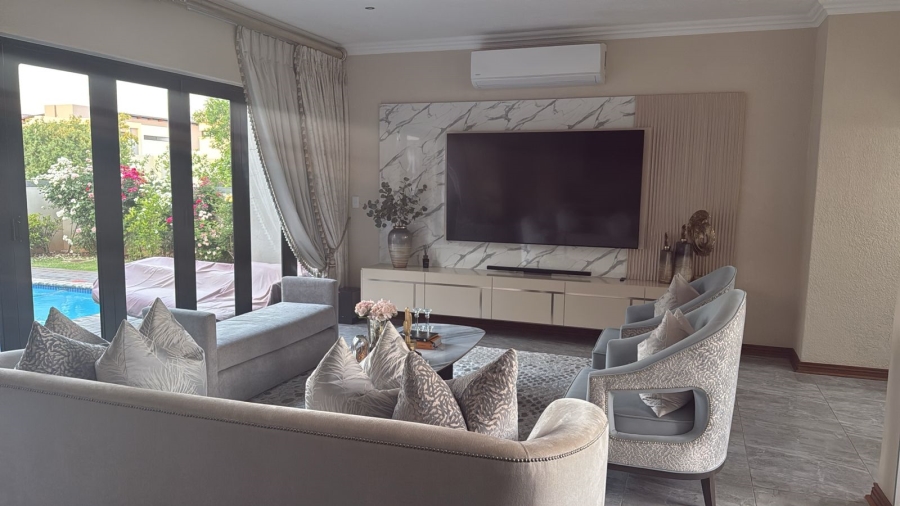 4 Bedroom Property for Sale in Midstream Ridge Gauteng