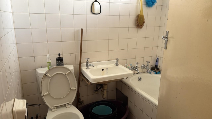 1 Bedroom Property for Sale in Kempton Park Central Gauteng