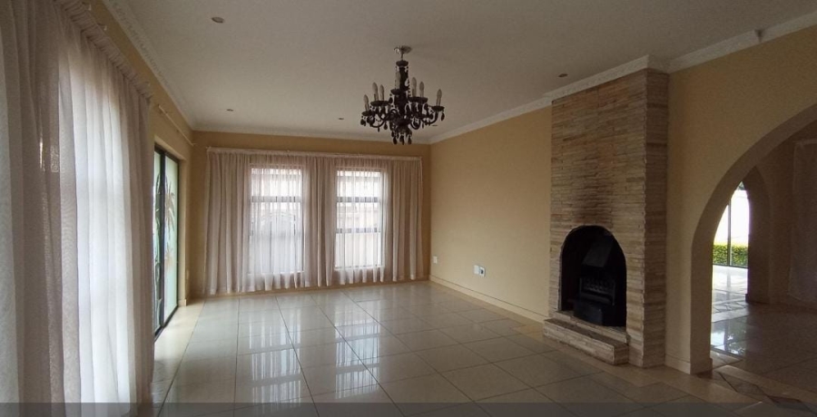 5 Bedroom Property for Sale in Blue Valley Golf Estate Gauteng