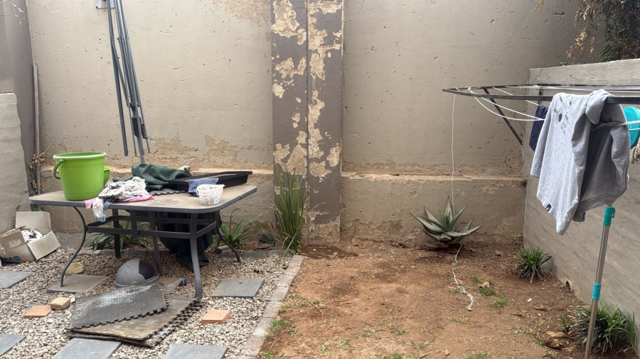 2 Bedroom Property for Sale in Birchleigh Gauteng