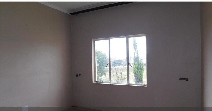 2 Bedroom Property for Sale in Country View Gauteng
