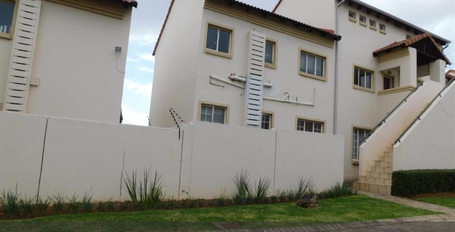 2 Bedroom Property for Sale in Country View Gauteng