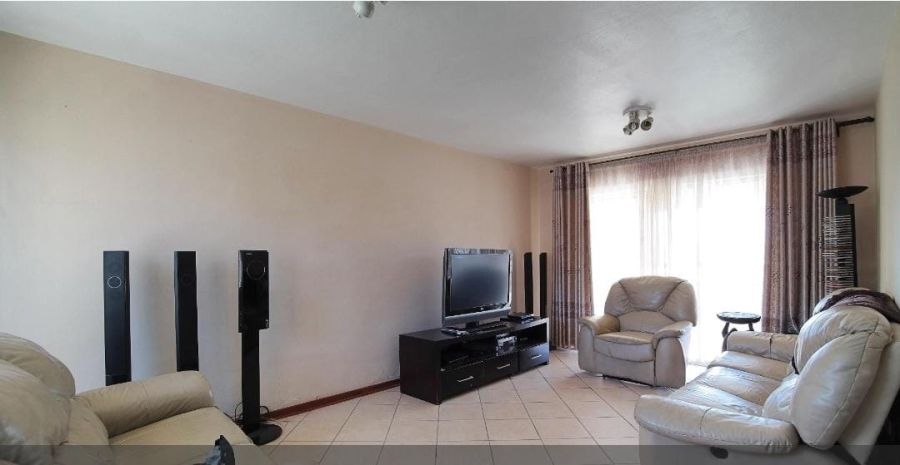 3 Bedroom Property for Sale in Noordwyk Gauteng