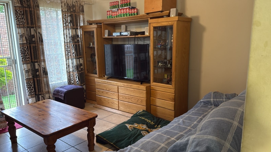 2 Bedroom Property for Sale in The Reeds Gauteng