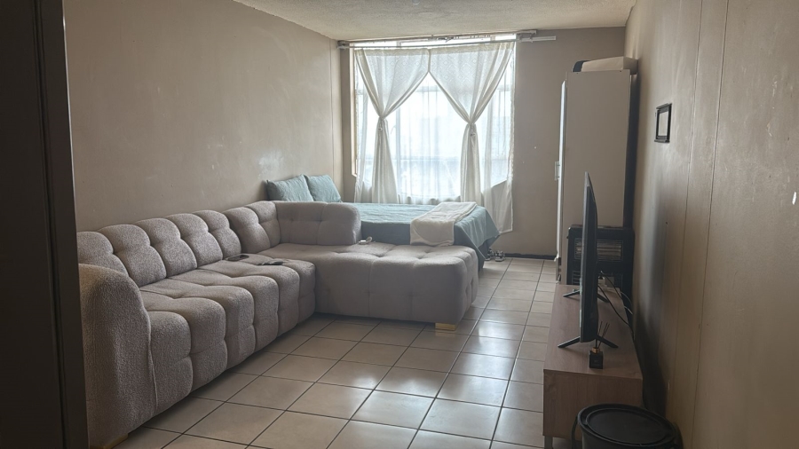 1 Bedroom Property for Sale in Kempton Park Central Gauteng