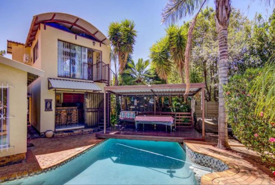 8 Bedroom Property for Sale in Van Riebeeck Park Gauteng