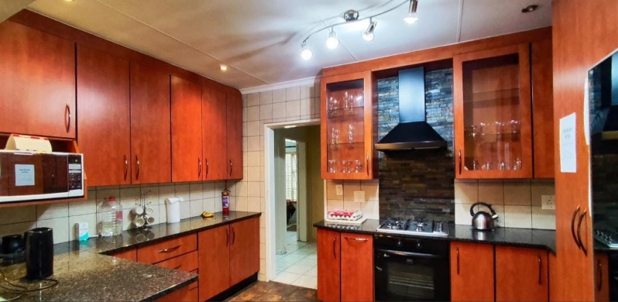 8 Bedroom Property for Sale in Van Riebeeck Park Gauteng