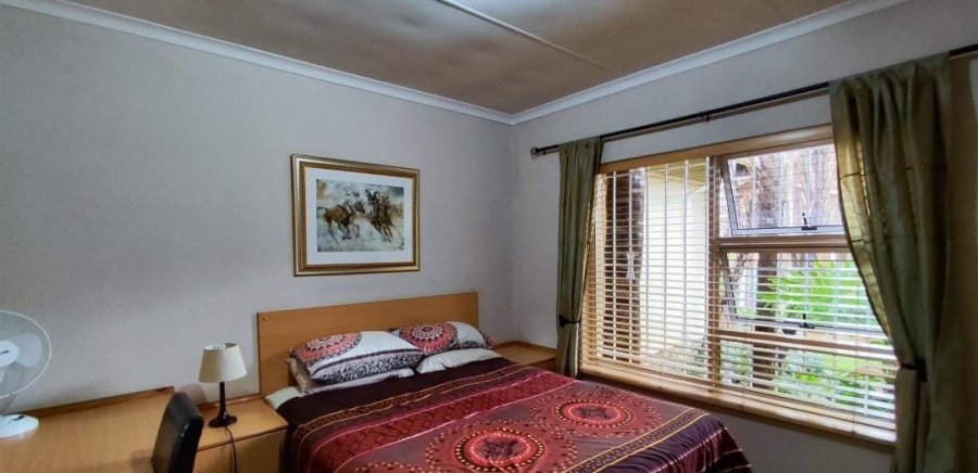 8 Bedroom Property for Sale in Van Riebeeck Park Gauteng