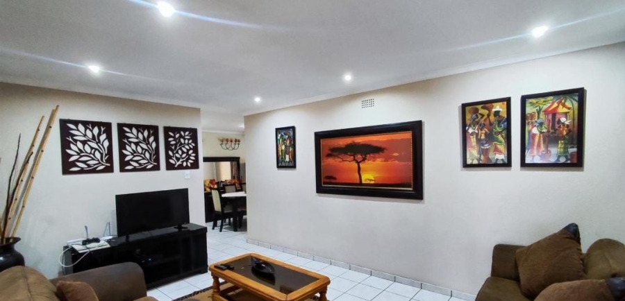 8 Bedroom Property for Sale in Van Riebeeck Park Gauteng